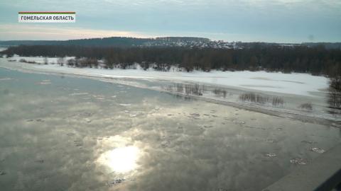 С приходом тепла уровень воды в реках поднимается до опасных отметок
