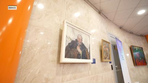 В Минске открылась художественная выставка, посвященная 80-летию освобождения страны от немецко-фашистских захватчиков.