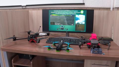 Занятие по огневой подготовке для руководителей вузов провели в Военной академии Беларуси