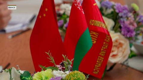 Рабочий визит международного отдела Коммунистической партии Китая завершится в понедельник, 22 апреля.