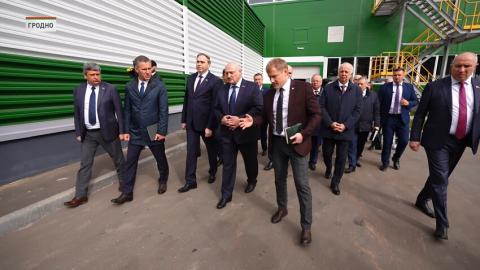 С жителями города Гродно Президент поговорил на злободневные темы. В том числе и о развитии области