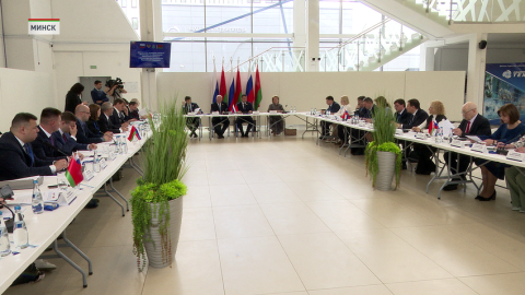 Сотрудничество России и Беларуси в области образования обсудили в Минске 18 мая