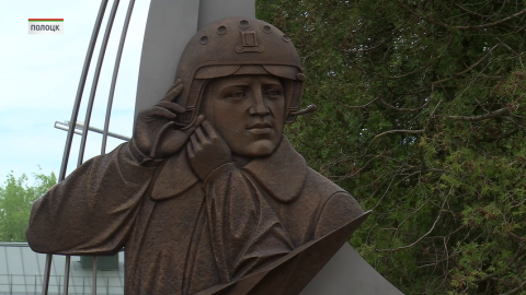 Памятный знак Герою Беларуси лётчику Никите Куконенко открыли в Полоцке