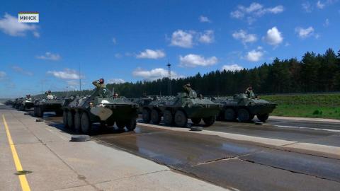 Белорусские военнослужащие приступили к подготовке военного парада