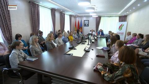 О политических процессах в стране и за рубежом говорили также на встрече в трудовом коллективе агрокомбината «Ждановичи»