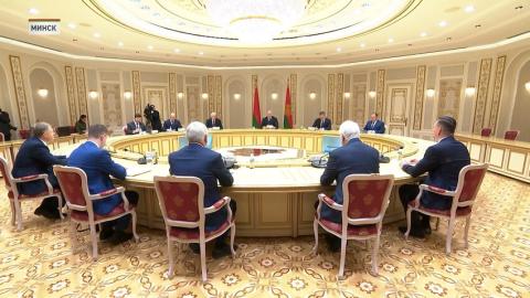 Цель – товарооборот на миллиард долларов, А.Лукашенко провёл переговоры с губернатором воронежской области