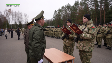 Более тысячи новобранцев внутренних войск приняли присягу