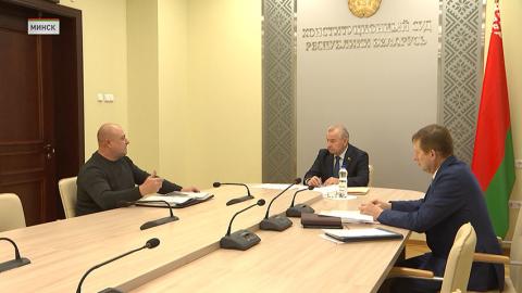 За гражданином страны закреплено Конституционное право обратиться со своей проблемой в государственные структуры или организацию