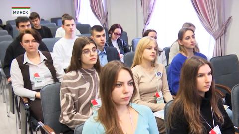 На президентских выборах будут дежурить 10 тысяч волонтёров БРСМ