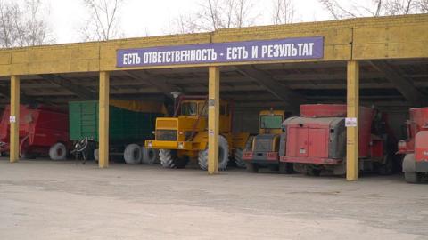 Аграрии готовятся приступать к сезонным полевым работам – ведут подкормку трав, проводят смотр техники