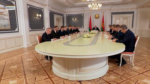 Безразличия и непорядочного отношения к людям со стороны властей быть не должно – Лукашенко