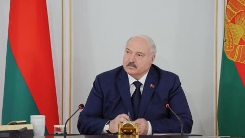Александр Лукашенко: «Контролируйте потери, меня это больше всего волнует, и берегите технику»