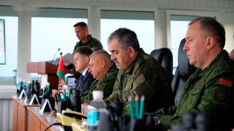 Военные показывают высочайший уровень – за ходом учений «Запад-2025» следили представители более 20 стран 