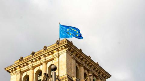 Евросоюз вводит санкции на банки СНГ