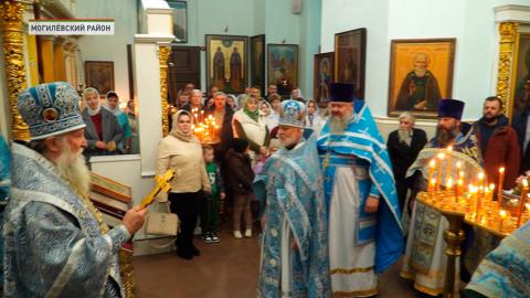 В храмах Беларуси совершаются молебны о благополучии в семьях и сохранении мира на белорусской земле
