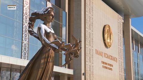 Лукашенко проводит заседание Президиума ВНС