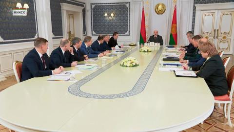 Лукашенко собрал совещание по развитию атомной энергетики