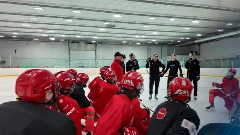 Хоккеисты минского «Динамо» провели тренировку со сборной Беларуси