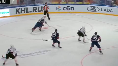 Игорь Мартынов помог «Авангарду» одолеть «Металлург» в чемпионате КХЛ