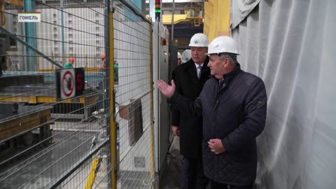 Сергеенко встретился с коллективом Гомельского ДСК