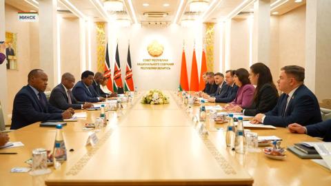 Наталья Кочанова встретилась со спикером Сената Кении Амазоном Джеффа Кинги