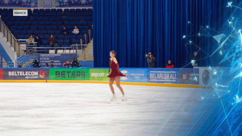 Серебряным призером в женской одиночной программе стала наша Виктория Сафонова