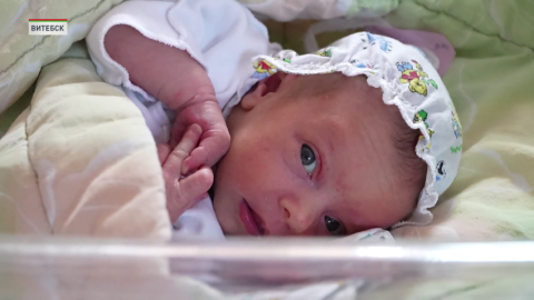 В Витебском областном роддоме накануне праздника 18 женщин стали мамами