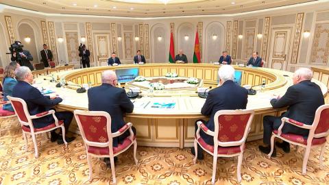 Лукашенко объяснил, почему Беларуси и России надо ориентироваться на своё