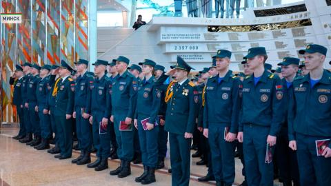 Почти 80 новобранцев МЧС приняли присягу в Минске