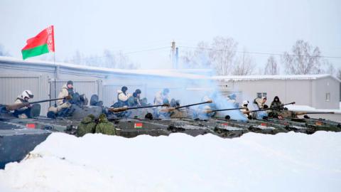 Одно из механизированных соединений приведено в боевую готовность в рамках проверки Вооруженных Сил Беларуси