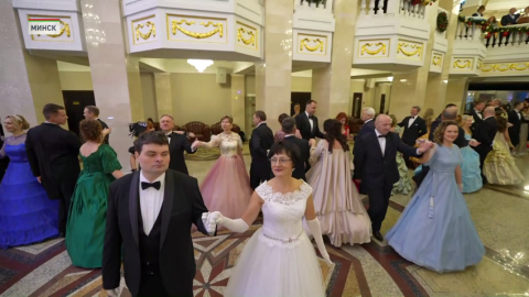 В Большом театре Беларуси 13 января проходит настоящий бал