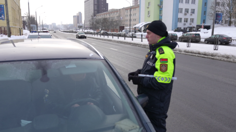 Госавтоинспекция в выходные принимает дополнительные меры по обеспечению безопасности на дорогах