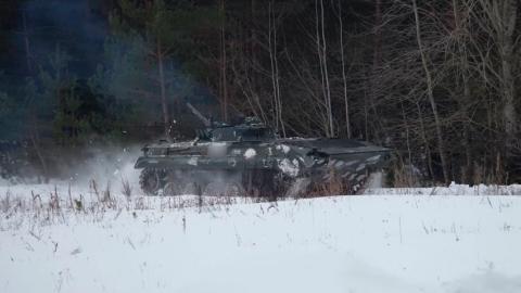 Стрельбы из различных видов оружия – военнослужащие сдают нормативы в рамках внезапной проверки ВС