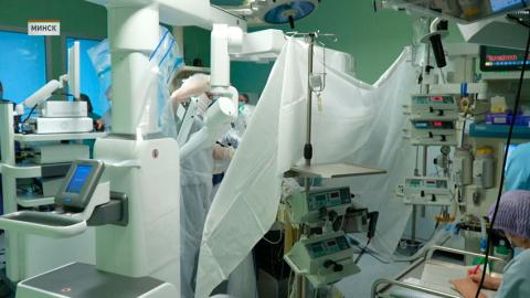 Инновации в медицине – первая операция с помощью роботизированного комплекса проведена в Беларуси