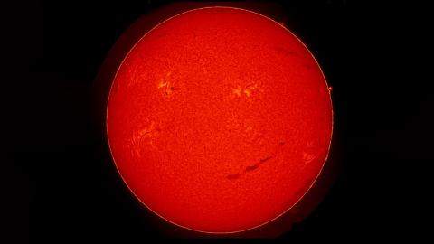На Солнце появился огромный смайлик – ИКИ РАН