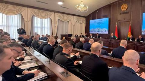 Президент заслушает отчёт Правительства.