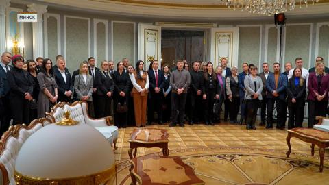 Сотрудники агрокомбината «Дзержинский» побывали на экскурсии во Дворце Независимости