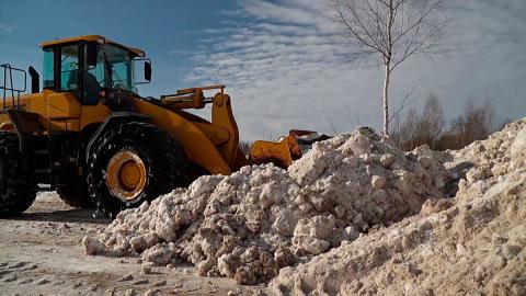 В Витебске оборудовали дополнительные площадки для хранения снега