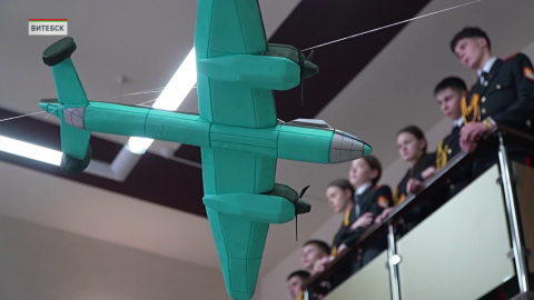 В витебском Музее истории частного коллекционирования открылась белорусско-российская выставка, посвященная летчикам-героям Великой Отечественной войны