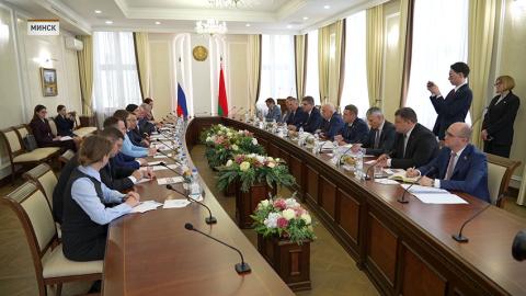 Беларусь готова участвовать в обновлении парка техники Мурманской области