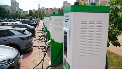 Количество электромобилей в собственности белорусов за 2025 год выросло более чем вдвое