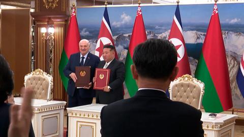 Официальный визит Лукашенко в КНДР завершен. В аэропорту белорусского лидера провожал Ким Чен Ын