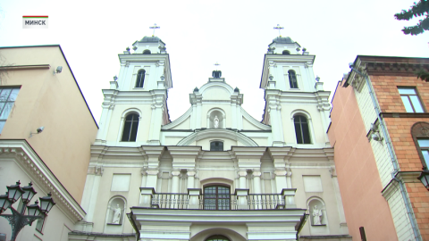 Католические верующие готовятся к Пасхе