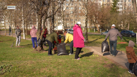 В Минске навели порядок во дворе общежития, где вскоре появится новый детский комплекс