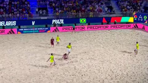 В первом товарищеском матче в Баку сборная Беларуси по пляжному футболу одолела команду Азербайджана