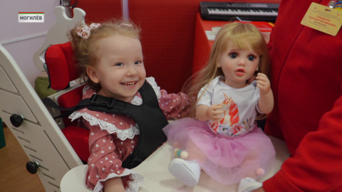 Медики ищут лучшие пути лечения СМА у Ксении Маисеенко
