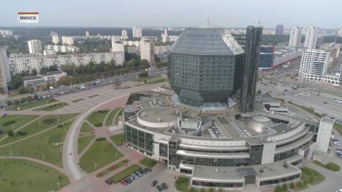 Фотовыставка «Библиотечный атлас» открылась в Национальной библиотеке к 20-летию здания