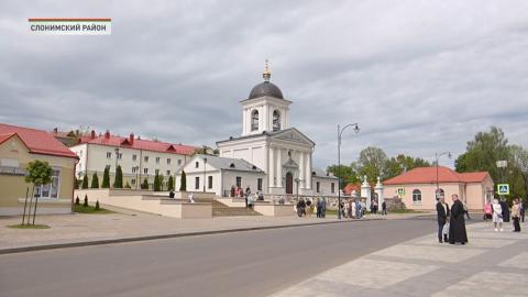 Православные верующие празднуют 556-летие со дня явления иконы Божией Матери