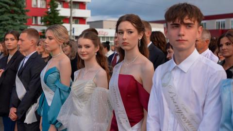 Выпускные вечера для 11-классников состоятся 12 июня