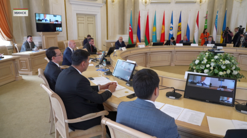 От Исполнительного комитета СНГ Игорь Петришенко принес искренние соболезнования родным и близким погибшей при атаке БПЛА женщины, а также пожелал скорейшего выздоровления пострадавшим